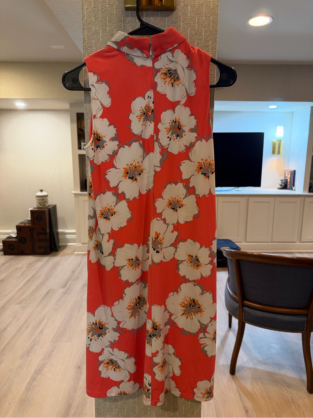 Coral Pink Floral Sleeveless Mock Neck Sheath Dress - Picture 5 of 8